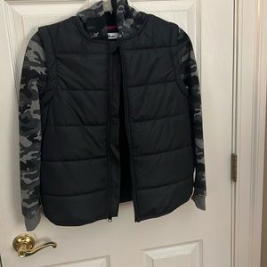 EPIC THREADS Boys Puffer jacket size Medium